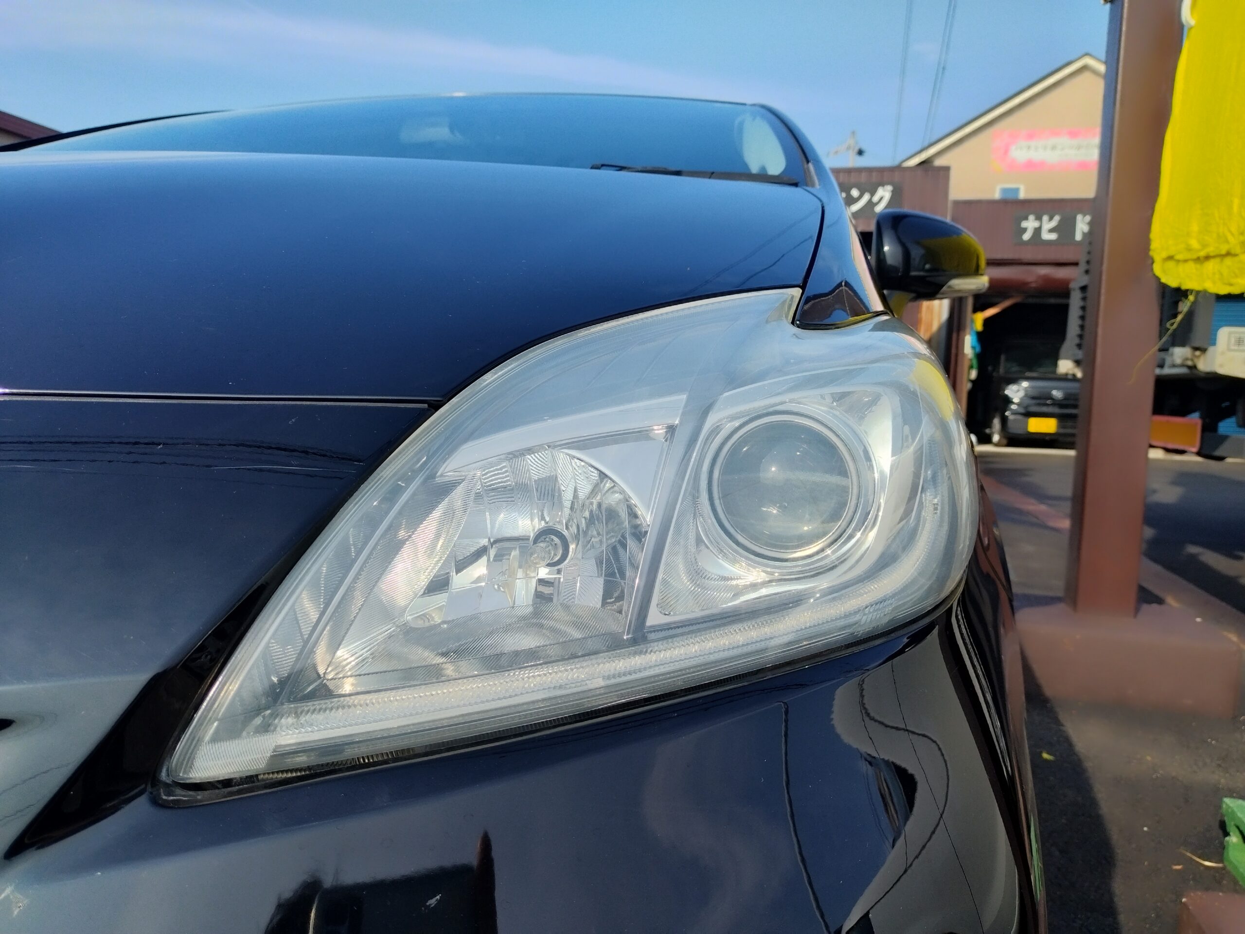 prius‐headlight-after‐polish