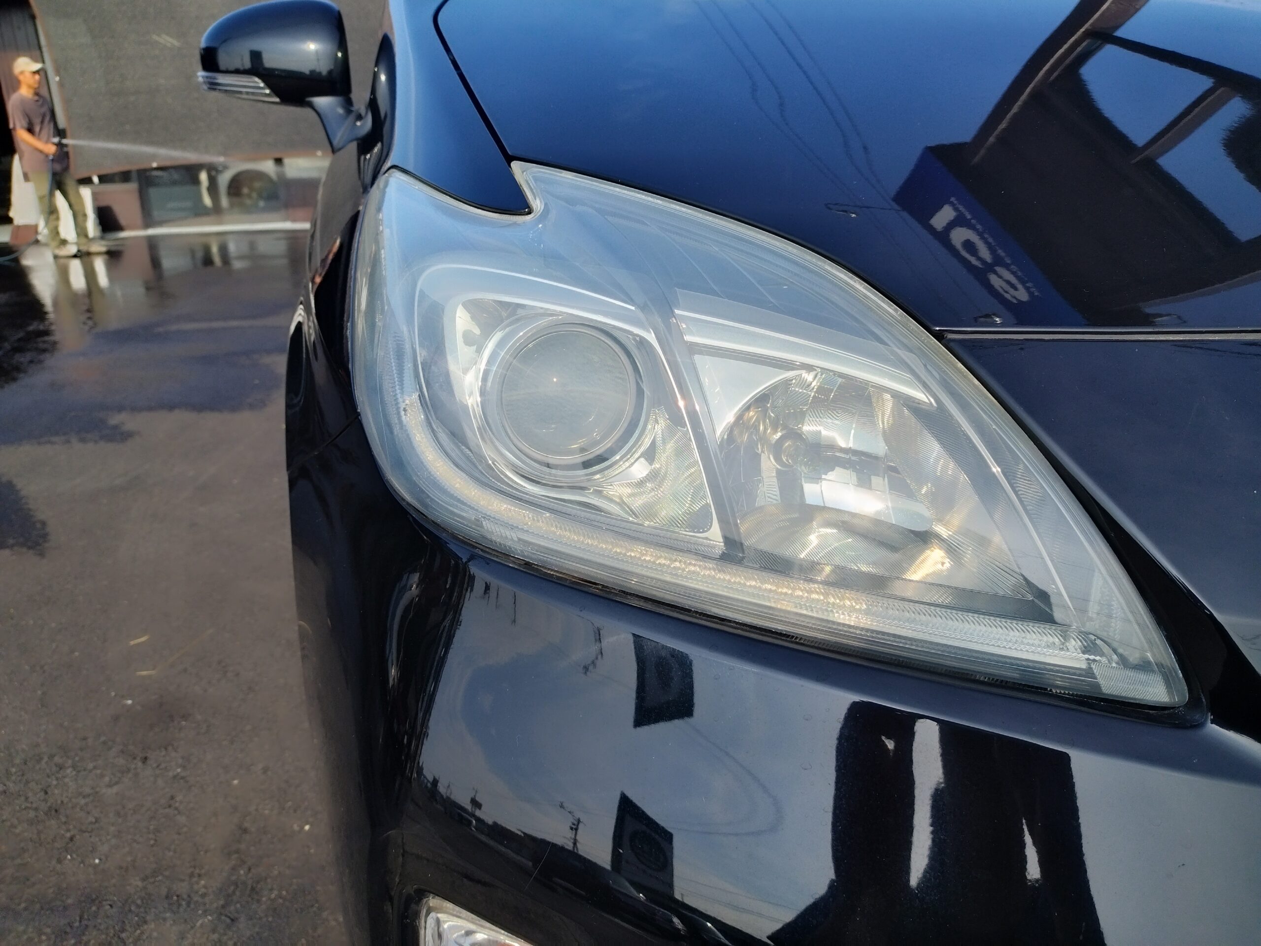 prius‐headlight-after‐polish